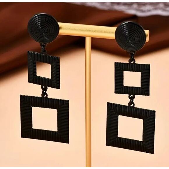 Black Squares Drop Earrings - Picture 1 of 1